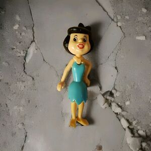 Betty Rubble The Flintstone's Figure Kinder Egg Suprise Vintage Hanna Barbera